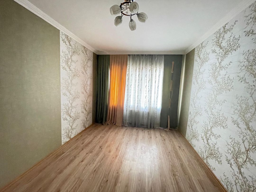 Satılır 4 otaqlı köhnə tikili 85 m² — Mənzil, Bakı (12)