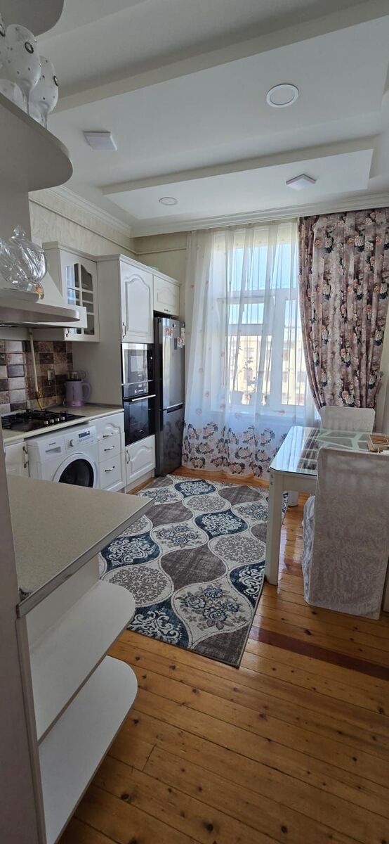 Satılır 4 otaqlı köhnə tikili 100 m² — Mənzil, Bakı (12)