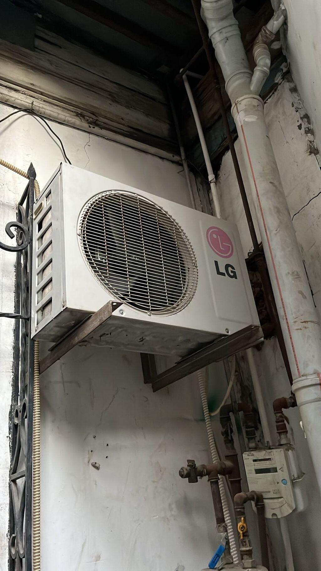 Kondisioner LG 45 kv Usda mali deyil temirde olmayib. Qiymet 330 azn — Digər, Bakı (3)