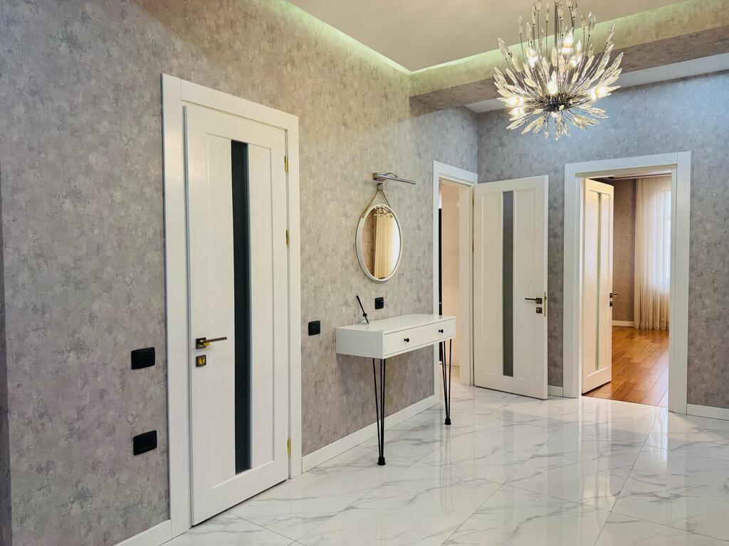 İcarəyə verilir 3 otaqlı yeni tikili 130 m² — Mənzil, Bakı (9)