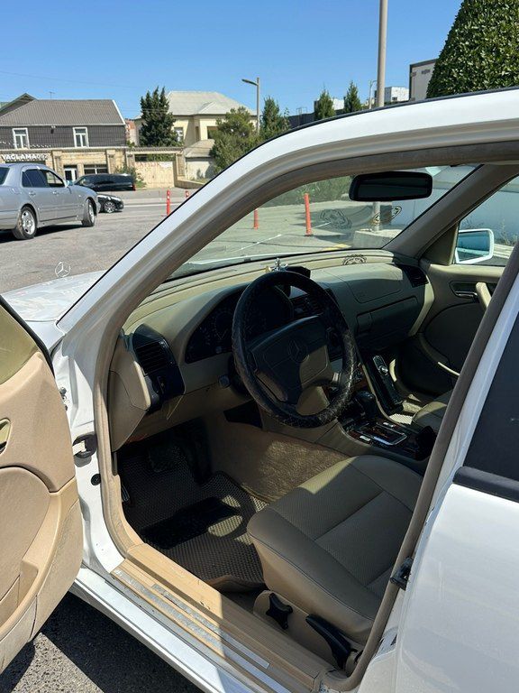 Mercedes C 230, 2.3 L, 2000 il, 370 000 km — Avtomobillər, Bakı (9)