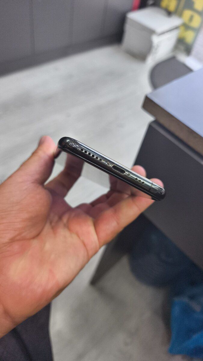 Apple iPhone 11 Pro Space Gray 256GB/4GB — Smartfonlar, Bakı (2)
