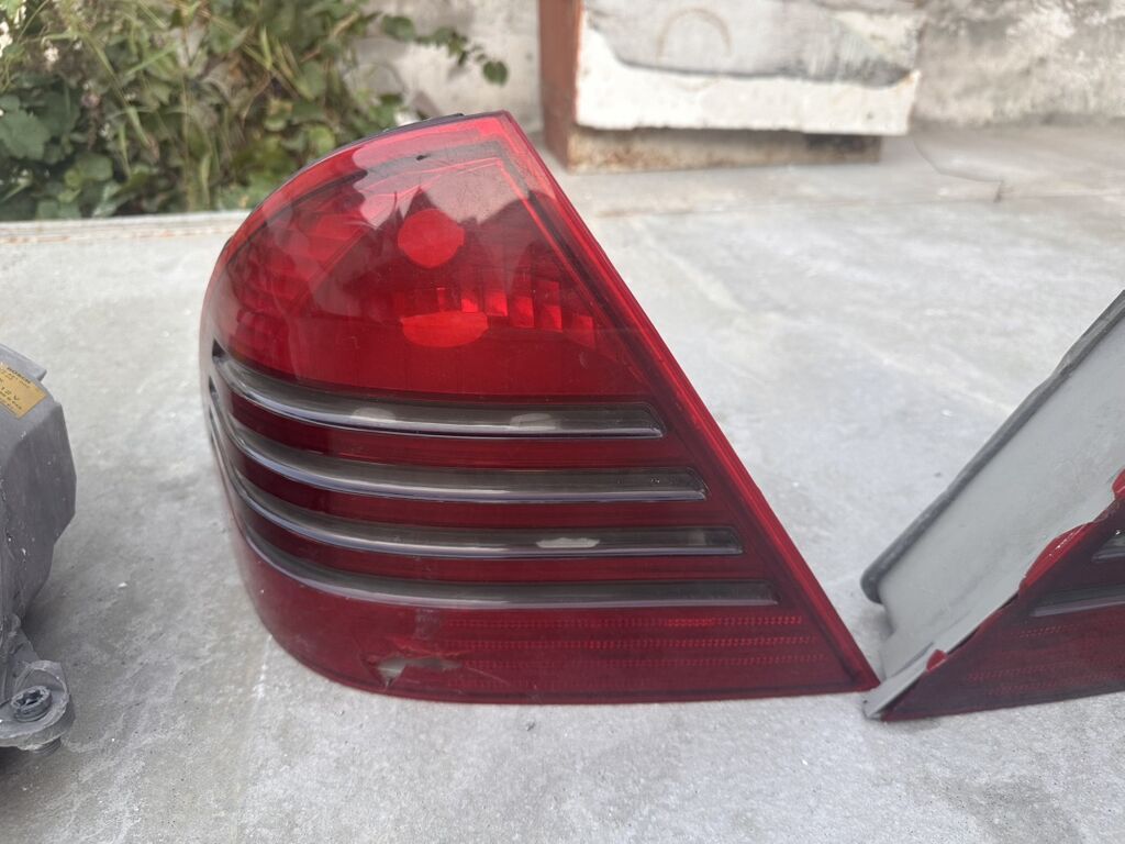 Salam faralarda problem yoxdur orginaldır. Arxa stopun birində qırıq — Avtomobil işığı, Masazır (6)