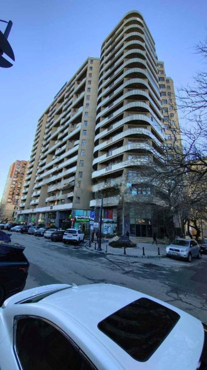 Satılır 5 otaqlı yeni tikili 190 m² — Mənzil, Bakı (4)