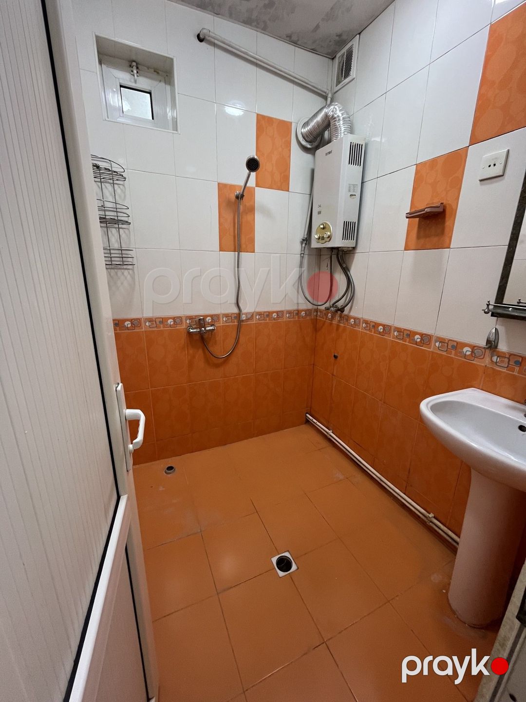 Satılır 2 otaqlı köhnə tikili 58 m² — Mənzil, Bakı (7)