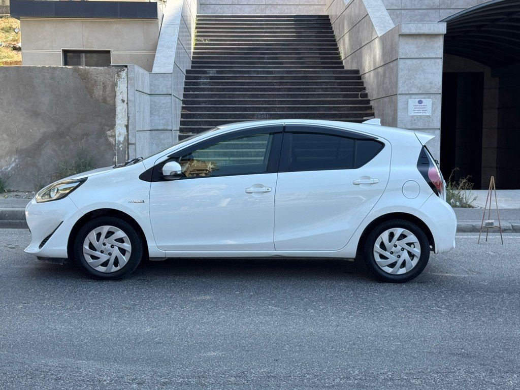 Toyota Aqua, 1.5 L, 0.87 kWh, 2019 il, 138 000 km — Avtomobillər, Bakı (3)