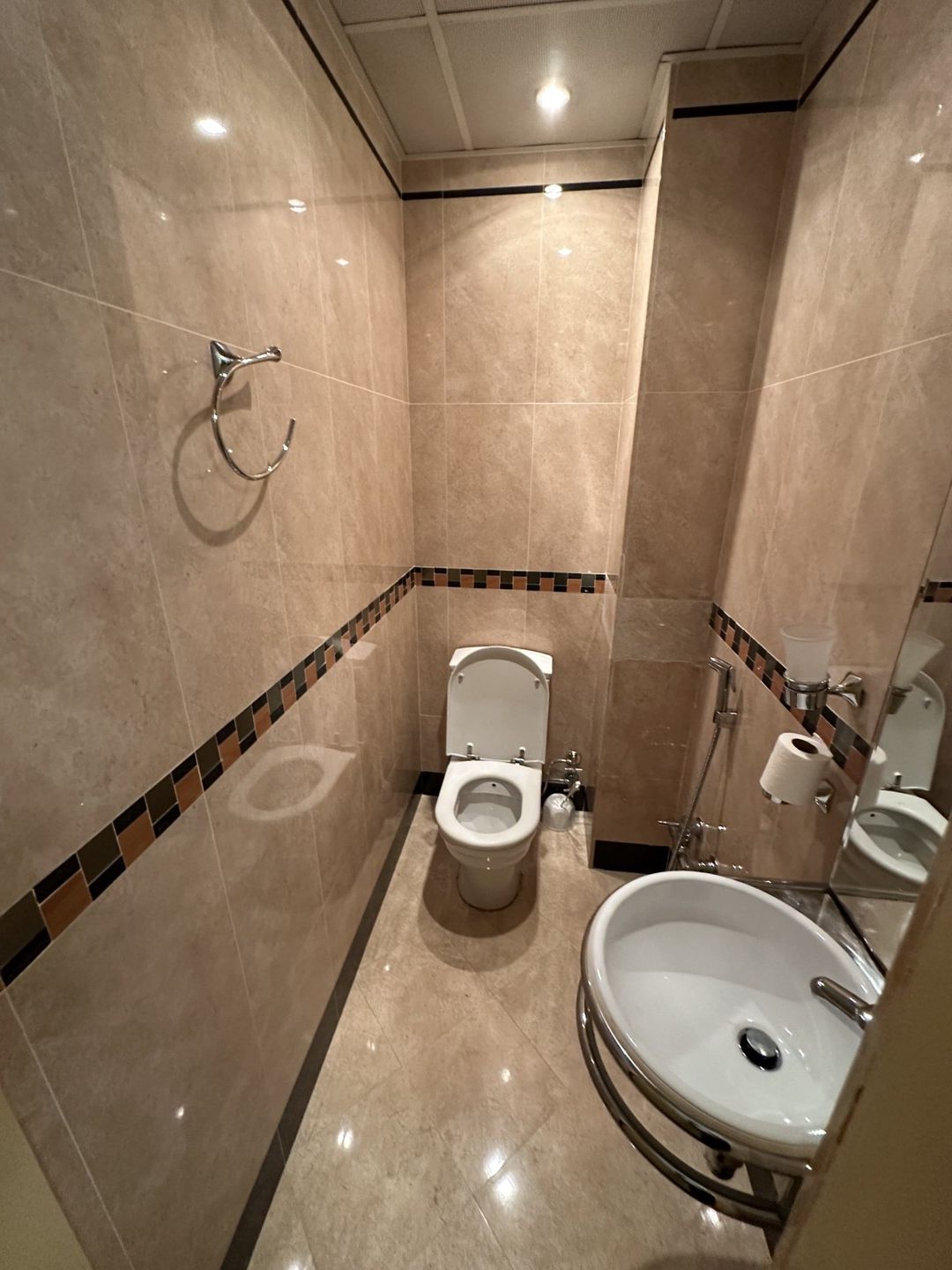 İcarəyə verilir 3 otaqlı köhnə tikili 130 m² — Mənzil, Bakı (3)