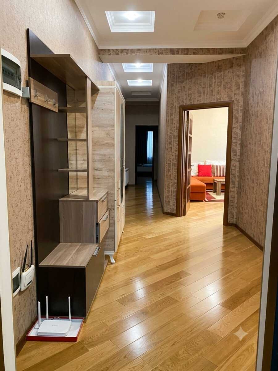 İcarəyə verilir 3 otaqlı yeni tikili 120 m² — Mənzil, Bakı (5)