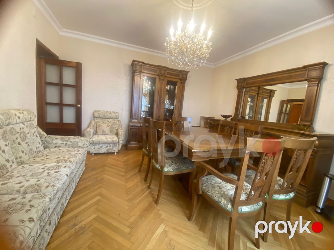 Satılır 4 otaqlı köhnə tikili 110 m² — Mənzil, Bakı (2)