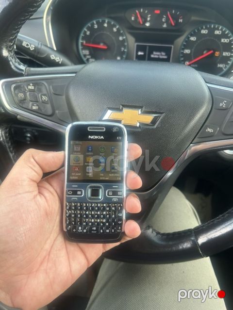 Nokia E72 qwerty klaviaturalı klassik biznes telefon - Tam qwerty — Bakı