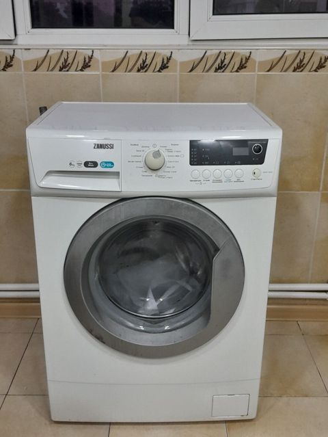 Zanussi ön yükləməli paltaryuyan maşın - Brend: Zanussi - Ön yükləmə — Bakı