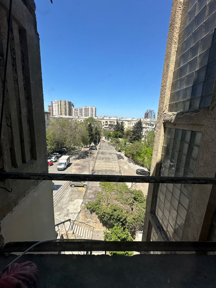 Satılır 1 otaqlı köhnə tikili 35 m² — Mənzil, Bakı (5)