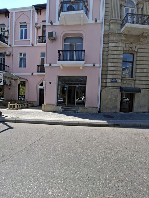 İcarəyə verilir obyekt 90 m² — Bakı
