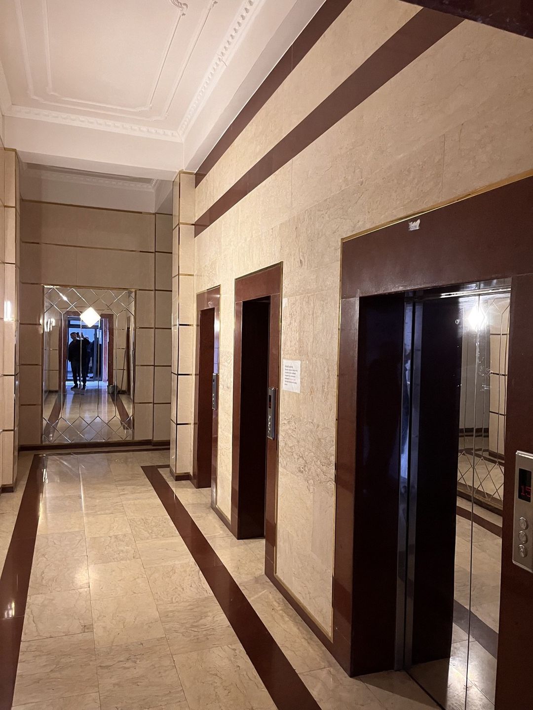 Satılır obyekt 326 m² — Əmlak, Bakı (3)
