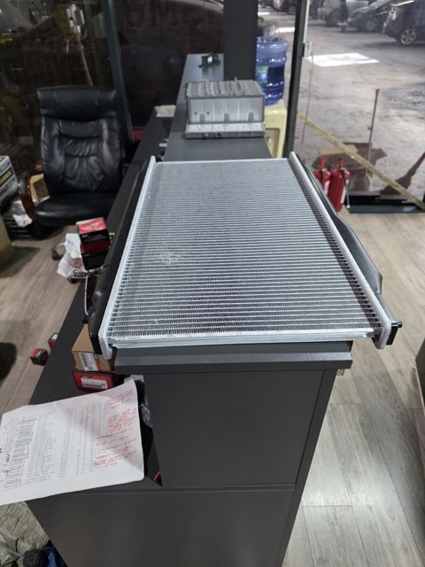 "Honda Civic" su radiatoru — Bakı