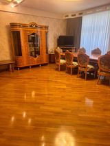 İcarəyə verilir 4 otaqlı yeni tikili 215 m² — Xedice x — Apartment