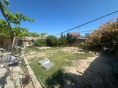 Satılır 3 otaqlı həyət evi/bağ evi 100 m² — Bakı