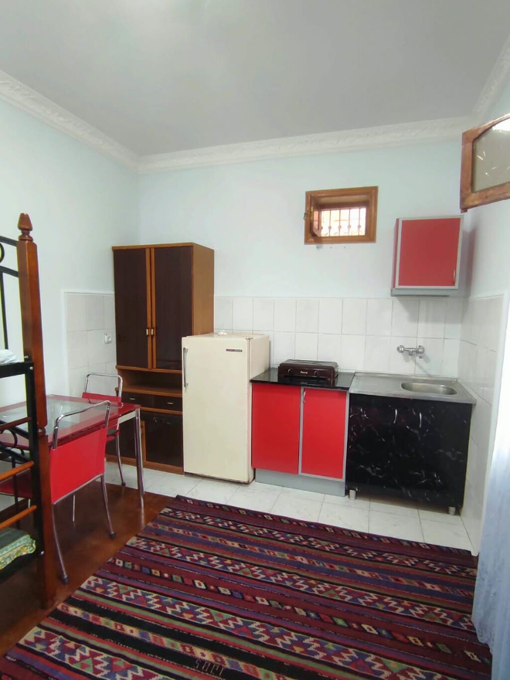 16 kv. m, 1 otaqlı, Kombi, Qaz, İşıq — Ev, villa, Bakı (2)