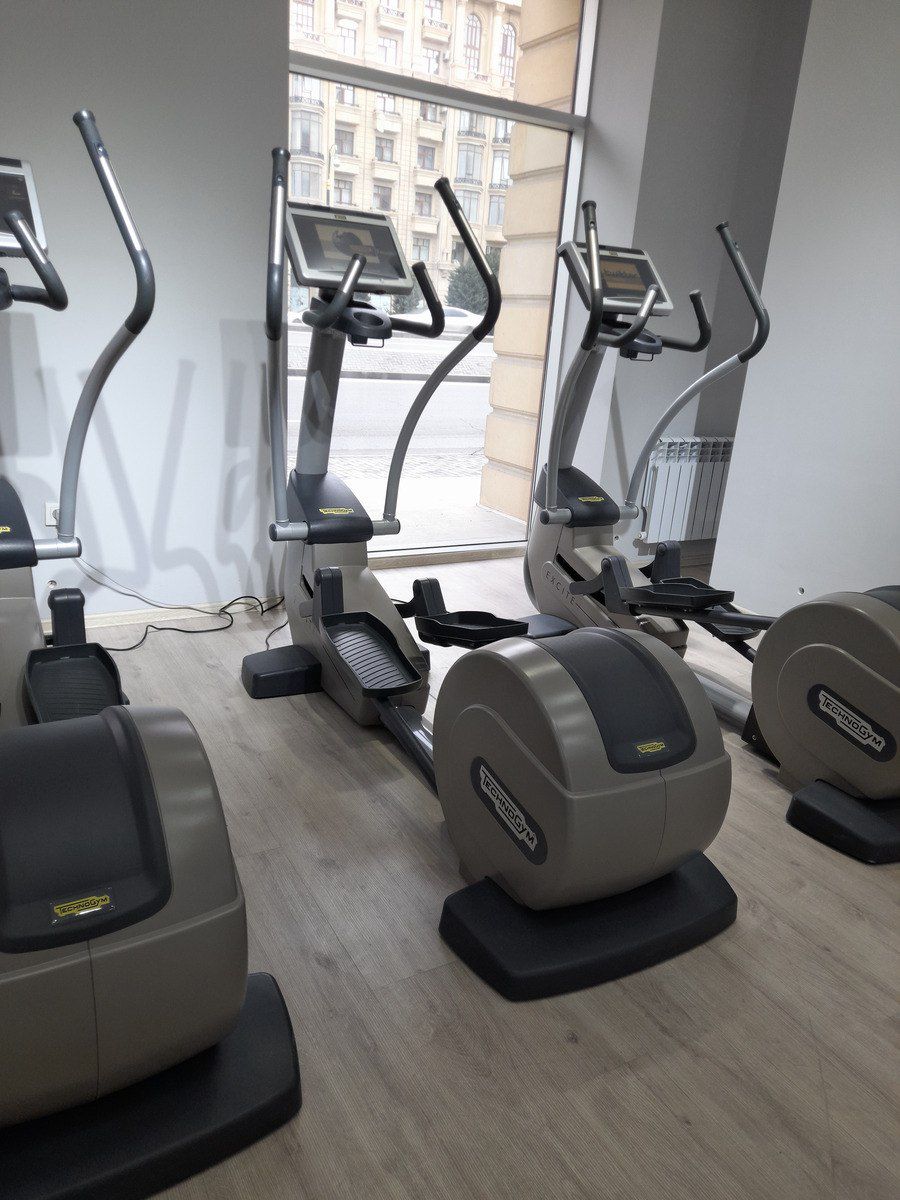 Elliptik trenajor "Technogym Synchro Excite 700" — İdman, hobi, istirahət, Bakı (5)