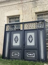 Yeni Dəmir Həyət darvazası, Yana açılan, 3 m, Mexaniki, Şəbəkə ilə, rəng - Qara, Kredit var, Ödənişli quraşdırma, Ünvandan götürmə, Ödənişli çatdırılma, Rayonlara çatdırılma — Demir_Alemi