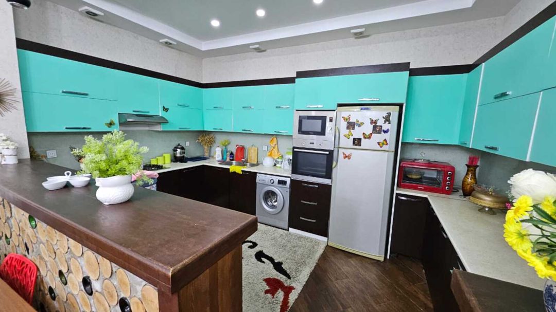 Satılır 4 otaqlı həyət evi/bağ evi 200 m² — Ev, villa, Bakı (10)