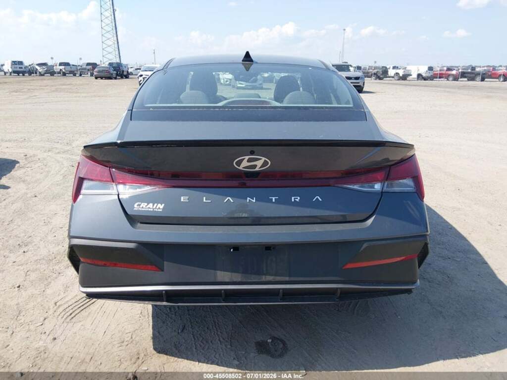 Hyundai Elantra, 2.0 L, 2025 il, 20 625 km — Avtomobillər (6)