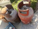 Məhsul: Qaz balonları və avadanlığı Tərkib: - 2 ədəd metal LPG qaz — ismikFerecbeyli