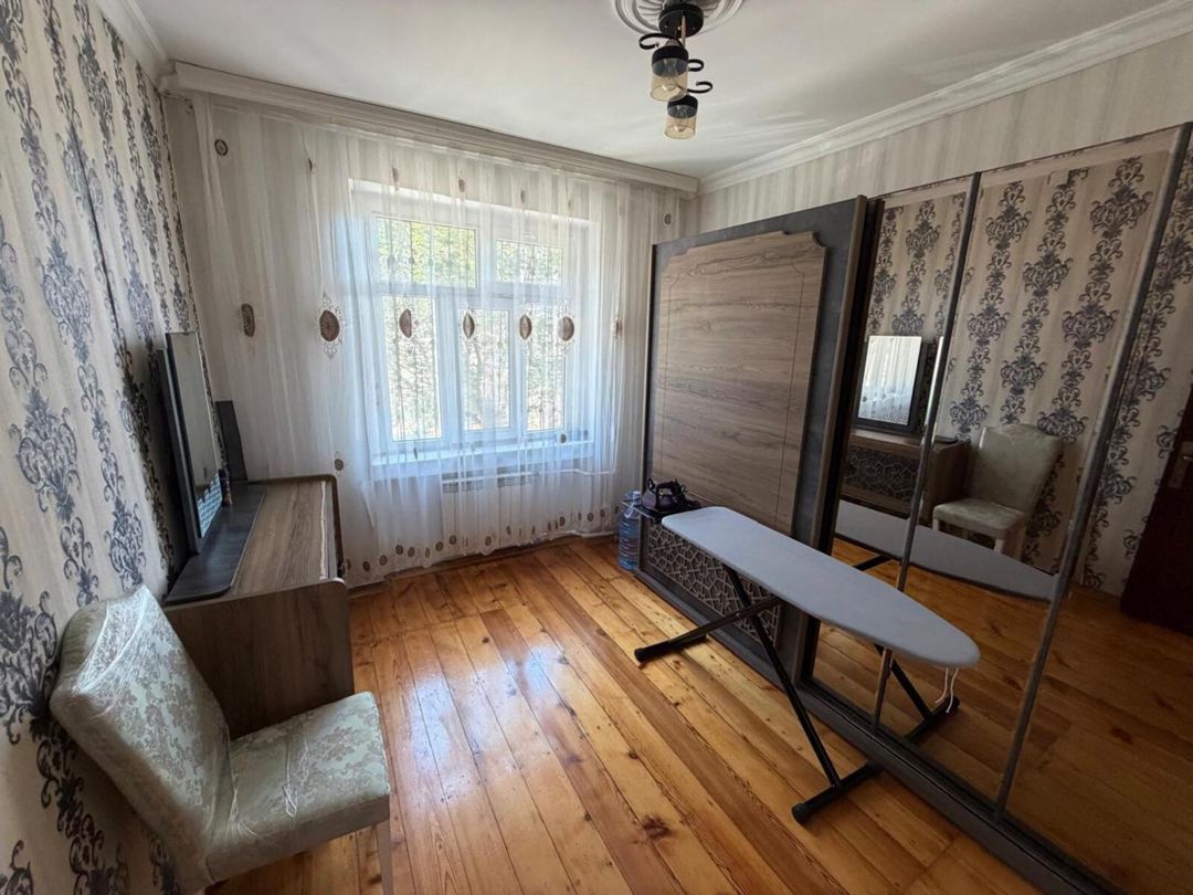 Satılır 4 otaqlı köhnə tikili 110 m² — Mənzil, Bakı (3)