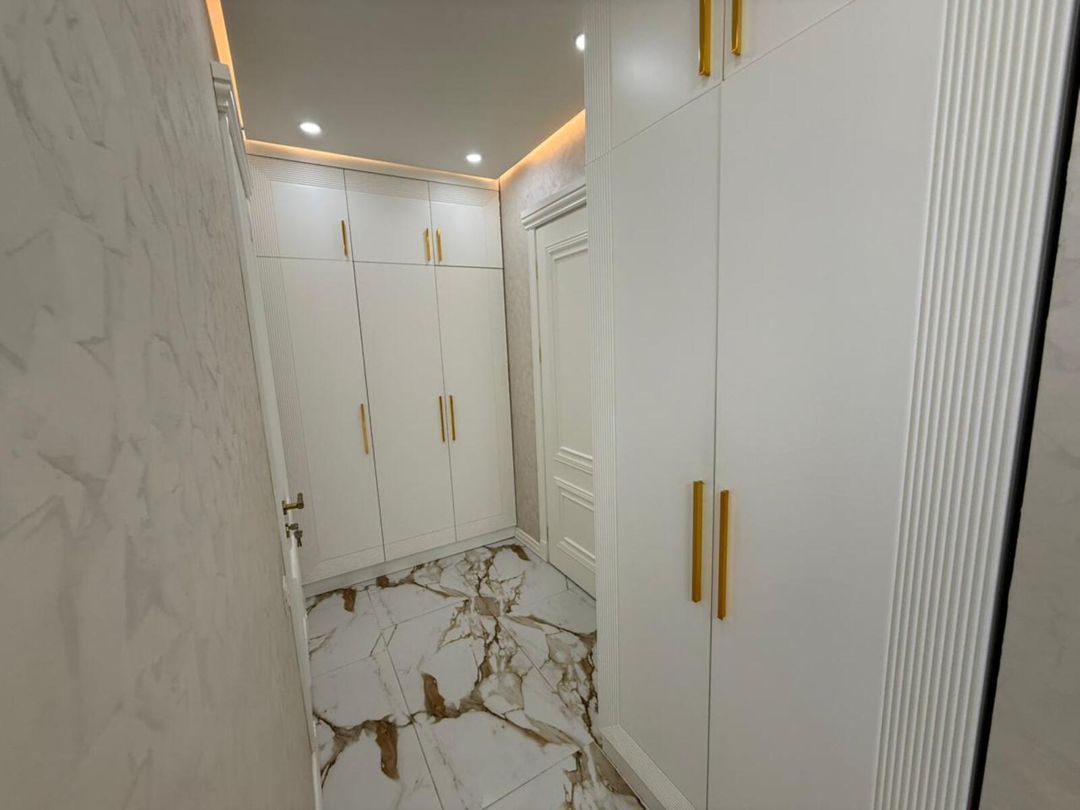 İcarəyə verilir 4 otaqlı yeni tikili 150 m² — Mənzil, Bakı (11)