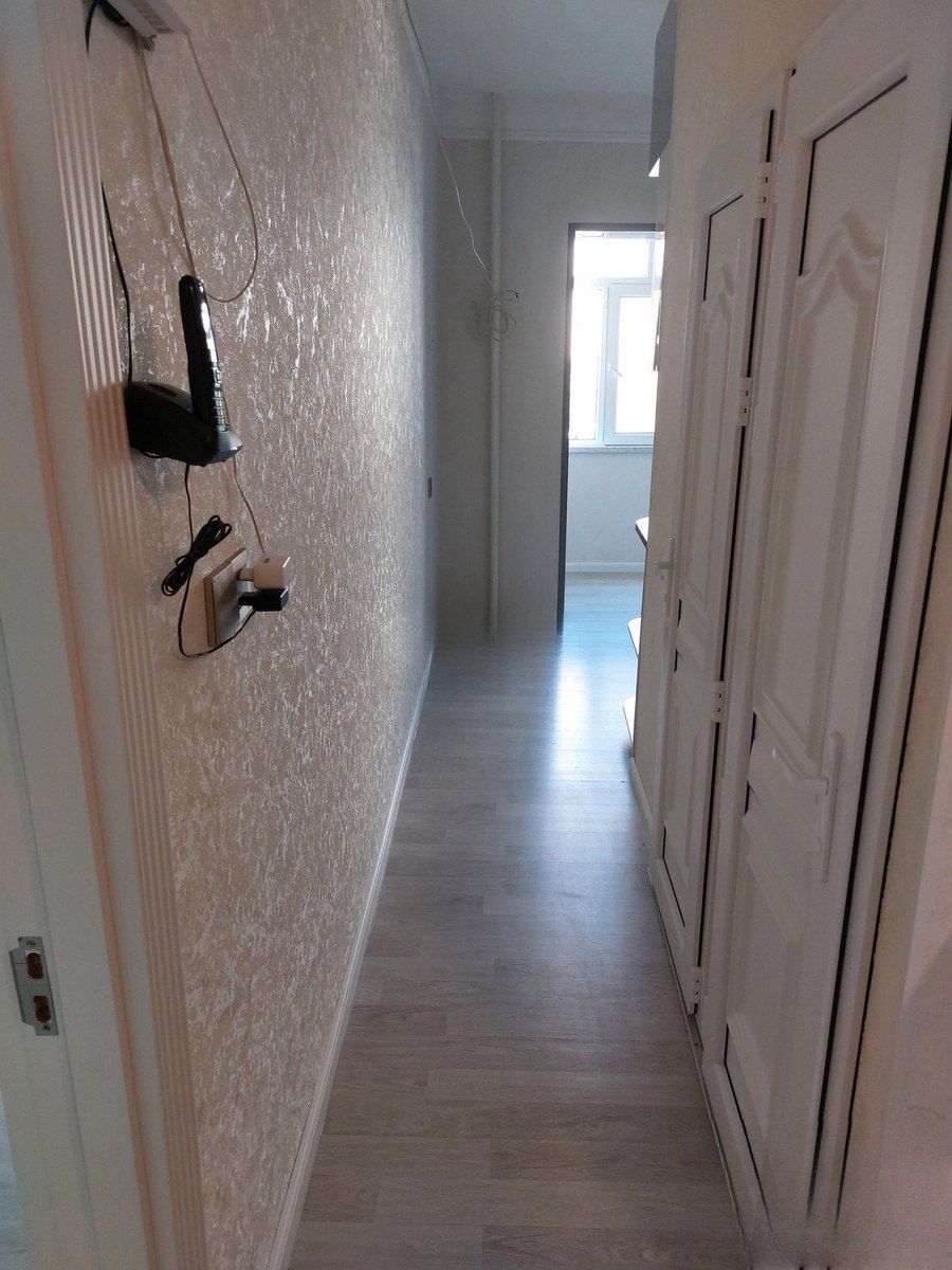 Satılır 2 otaqlı köhnə tikili 65 m² — Mənzil, Bakı (3)