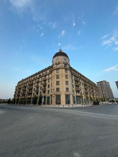 Satılır 3 otaqlı yeni tikili 140 m² — Bakı