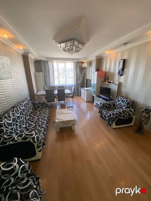İcarəyə verilir 3 otaqlı yeni tikili 110 m²