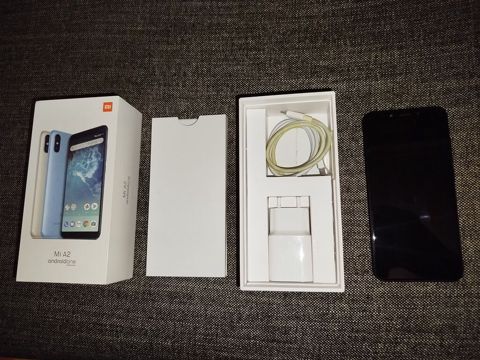 Xiaomi Mi A2, 64 GB, rəng - Qara — Bakı