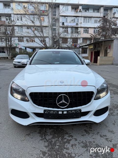 Mercedes C 300, 2.0 L, 2016 il, 129 500 km