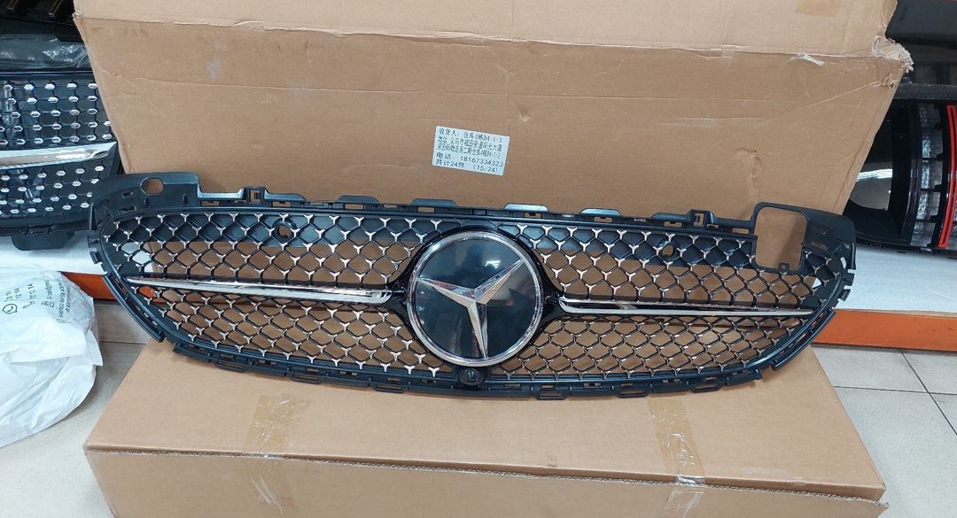 Mercedes E 214 Radiator barmaqlığı — Ehtiyat hissələri və aksesuarlar, Bakı (9)