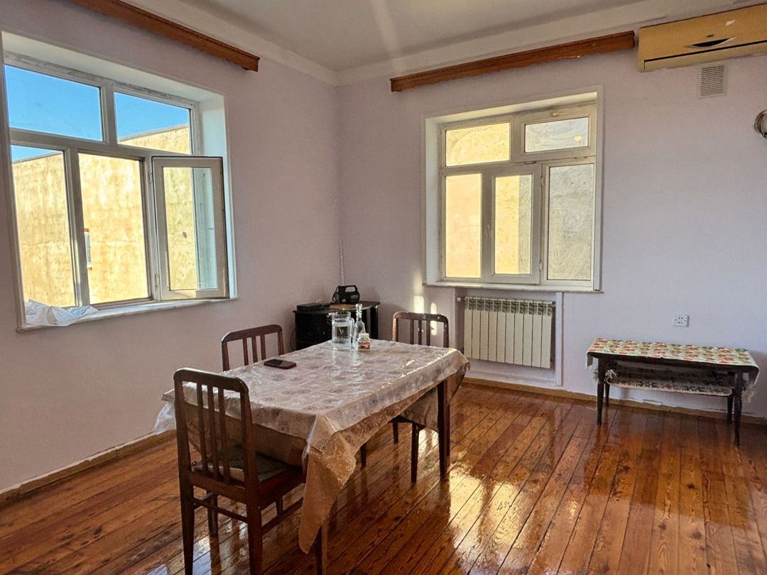 Satılır 5 otaqlı həyət evi/bağ evi 250 m² — Ev, villa, Bakı (8)