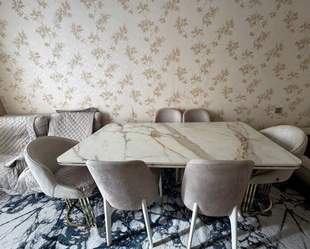 Qonaq otağı üçün, İşlənmiş, Açılmayan, Dördbucaq masa, 6 stul — Masalar və stullar, Bakı (4)
