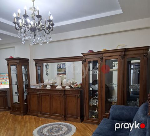İtaliya istehsalı premium klassik mebel dəsti – 100% təbii qoz — Bakı