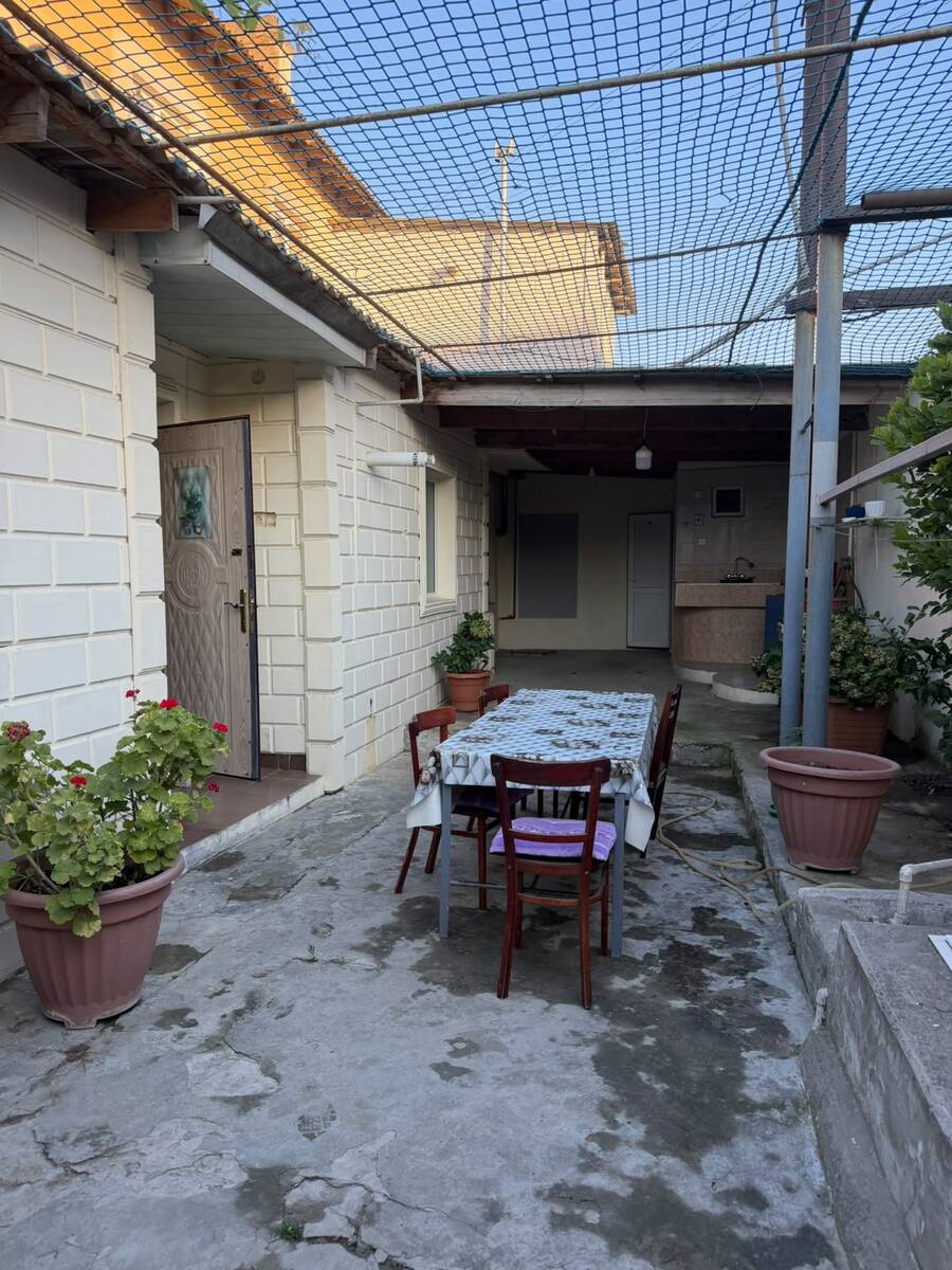 Satılır 4 otaqlı köhnə tikili 45 m² — Mənzil, Bakı (12)