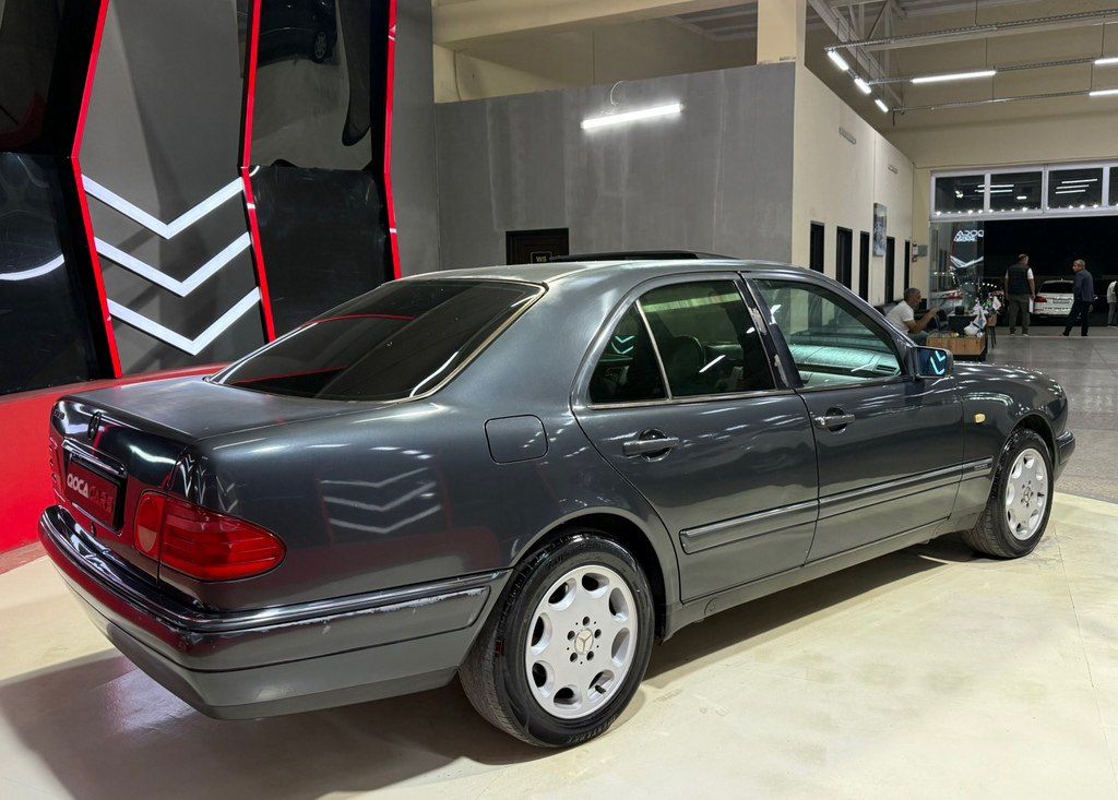 Mercedes E 230, 2.3 L, 1995 il, 390 000 km — Avtomobillər, Sumqayıt (4)