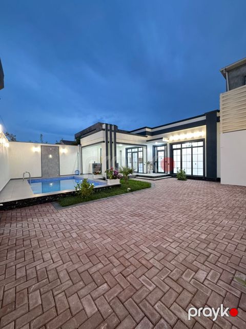 Satılır 4 otaqlı həyət evi/bağ evi 130 m²
