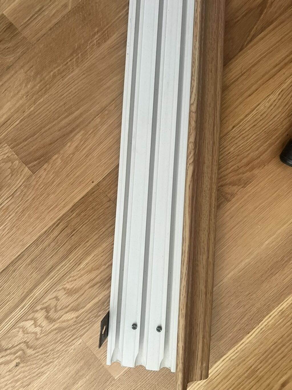 Karniz satılır Uzunluq 245 sm — Pərdələr, kornişlər, jalüzilər, Bakı (3)