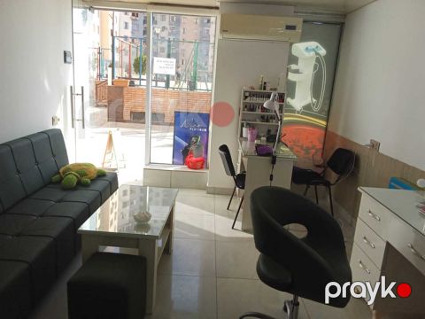 Satılır obyekt 45 m²