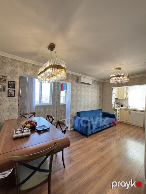 Satılır 2 otaqlı köhnə tikili 45 m²