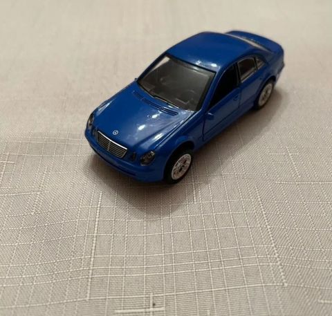 Mavi rəngli metal oyuncaq maşın – sedan model - Material: metal — Bakı