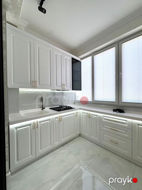 Satılır 3 otaqlı yeni tikili 90 m²