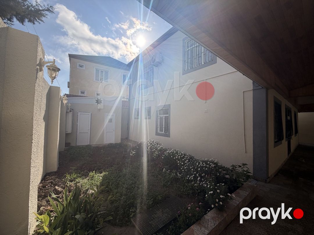 Satılır 5 otaqlı həyət evi/bağ evi 200 m² — Ev, villa, Bakı (3)