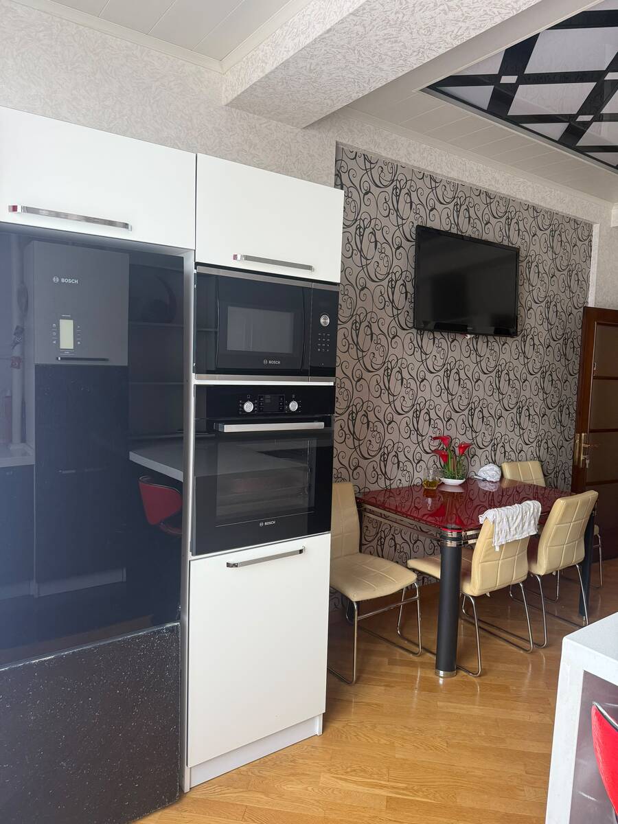 İcarəyə verilir 3 otaqlı yeni tikili 132 m² — Mənzil, Bakı (12)