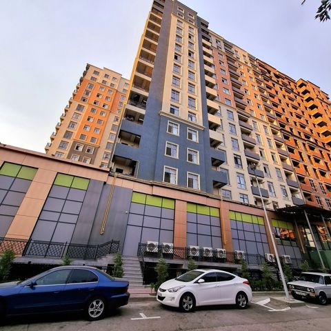 Satılır 2 otaqlı yeni tikili 76 m² — Bakı