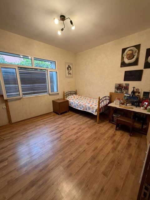 Satılır 5 otaqlı həyət evi/bağ evi 250 m² — Bakı